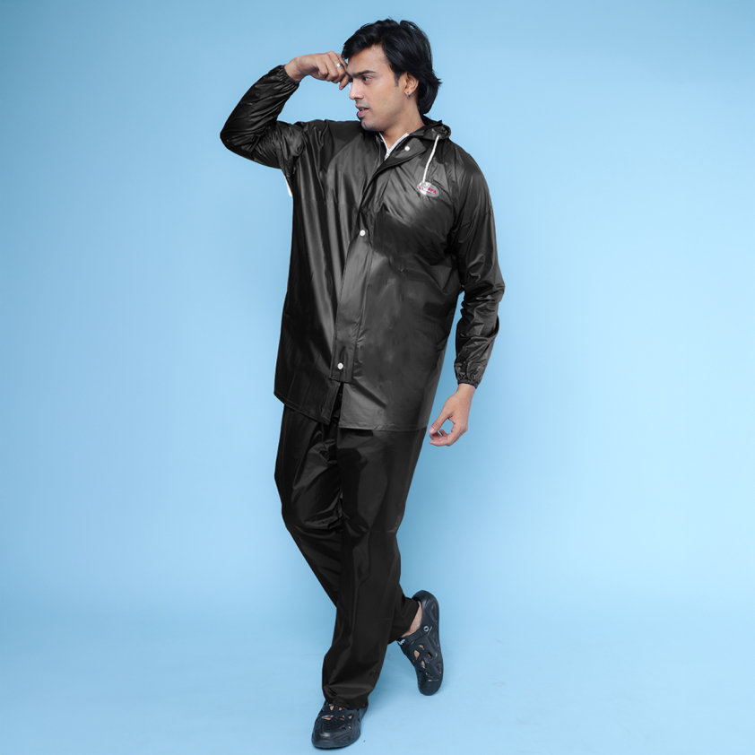 RUPA RAINSUIT MS08 MEN'S PLAIN PVC SUIT WITH BAG SPACE ASSORTED COLOUR PACK OF 1